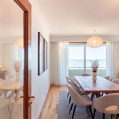 Seaside Living By Lovelystay